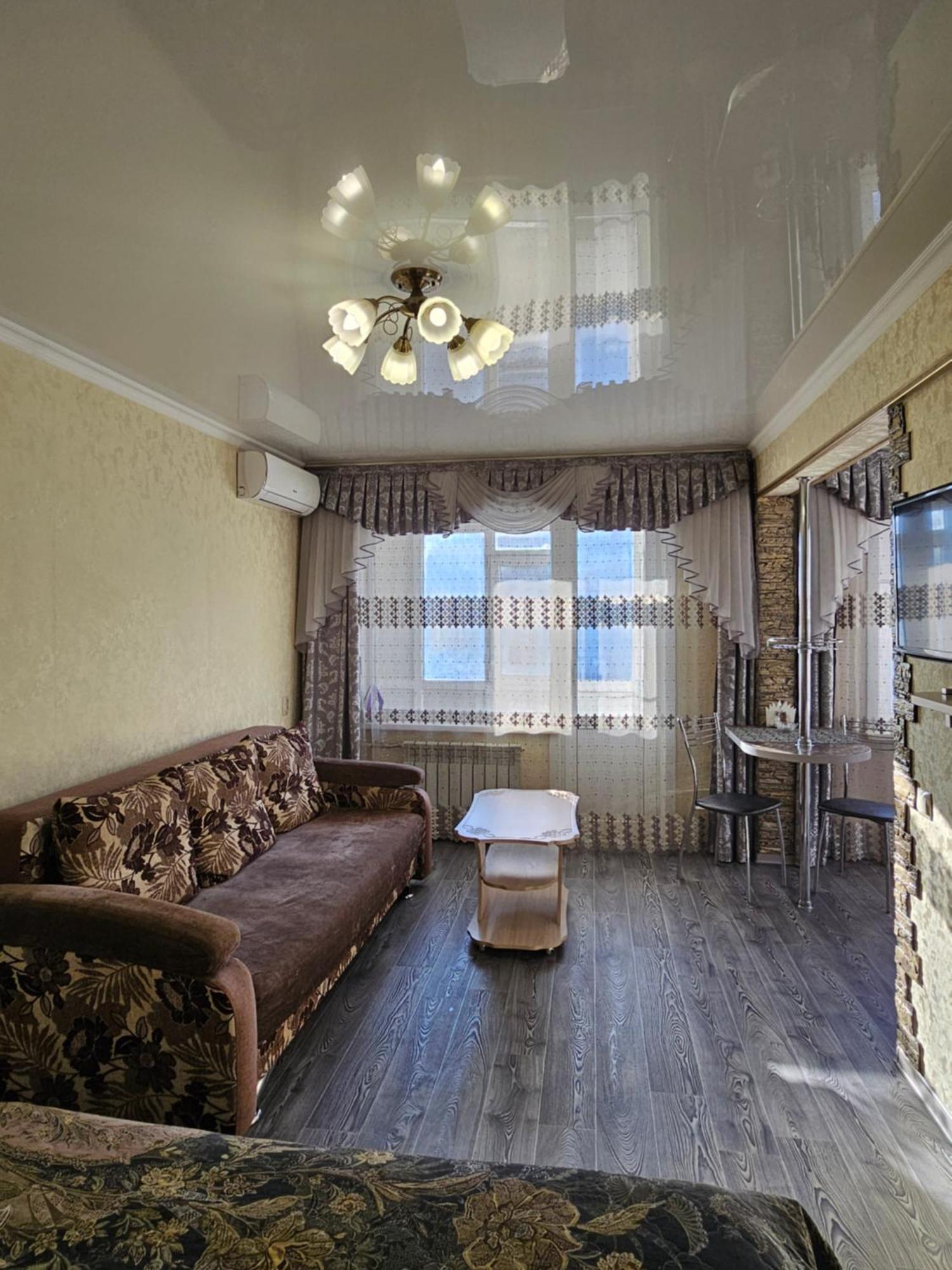 Lux Apartment On Mayakovsky 6 Ustʼ-Kamenogorsk エクステリア 写真